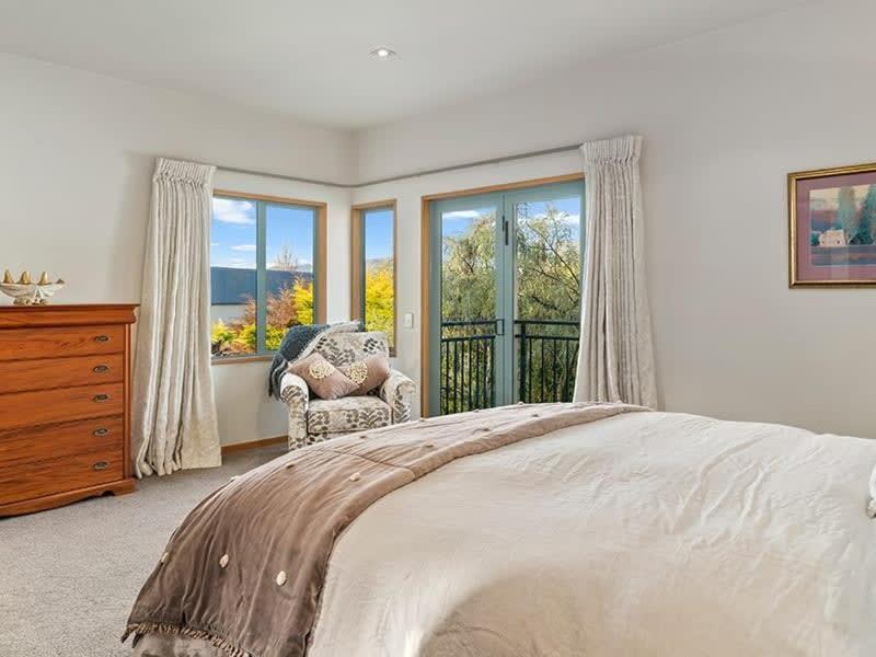 Lake View Villa Wanaka Bagian luar foto